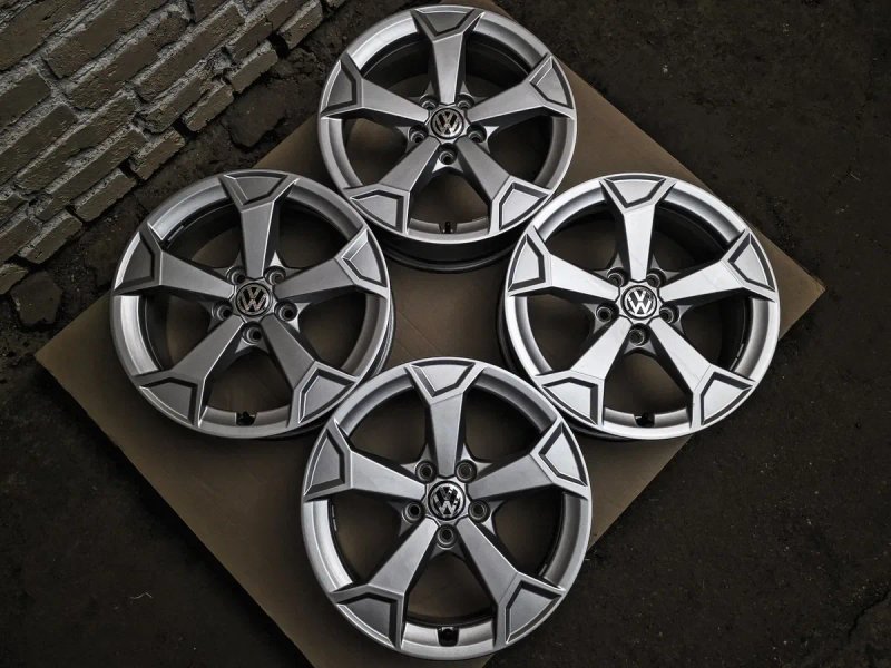 Нові R17 5x112 VOLKSWAGEN | Original | VAG | Рідна фарба, ідеальний заводський стан | Преміум диски | Комплект / 4шт — фото 5