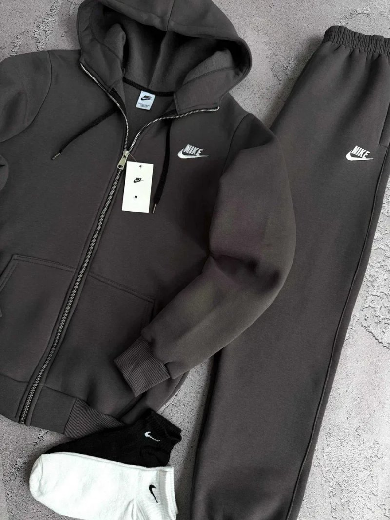 Новинка! Чоловічий зимовий костюм Nike на флісі + 2 пари шкарпеток у подарунок — фото 4