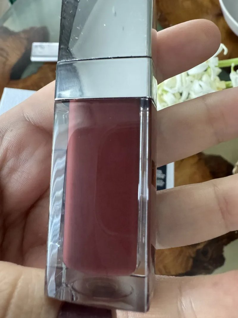 НОВИНКА!! Олія для губ Dior 2026, колір Black Cherry, б/у (один затест) — фото 3