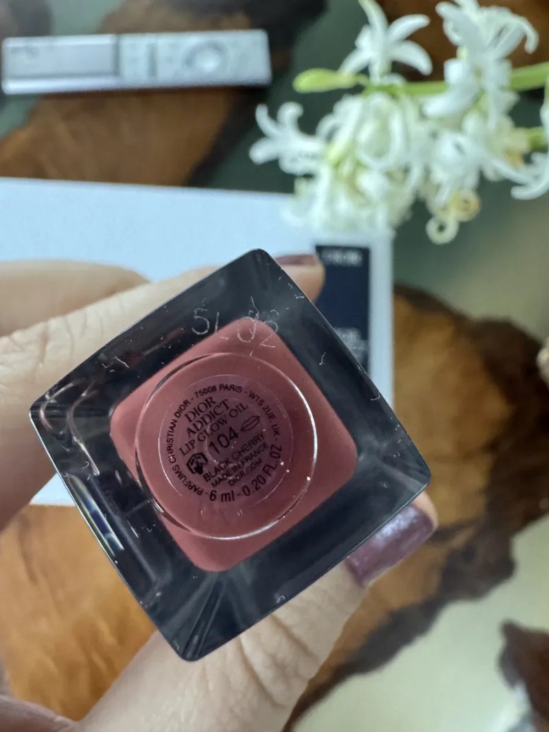 НОВИНКА!! Олія для губ Dior 2026, колір Black Cherry, б/у (один затест) — фото 4