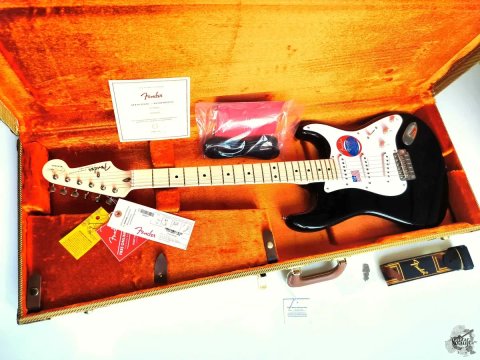 Новий Fender® Eric Clapton "Blackie" Stratocaster® '2024