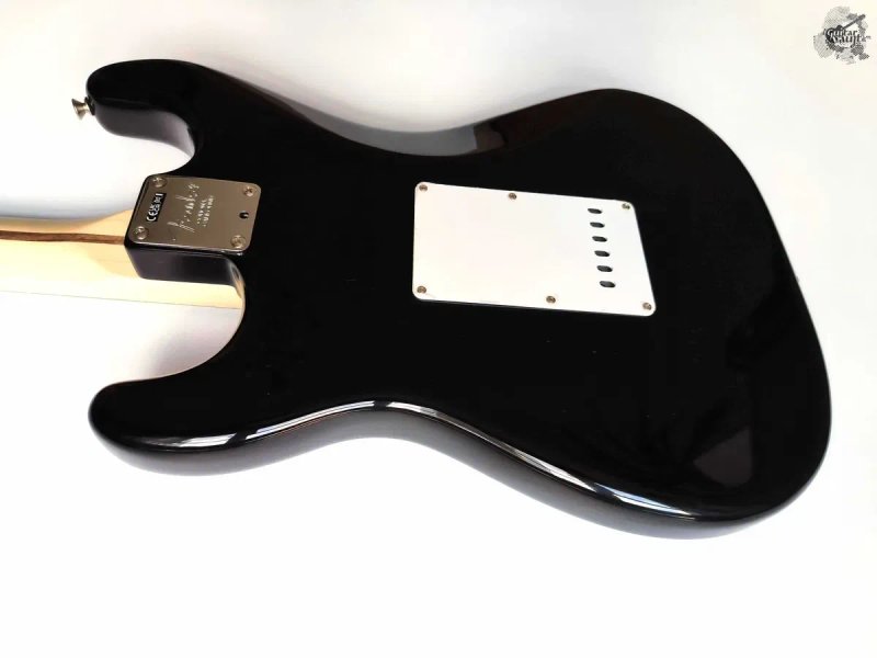 Новий Fender® Eric Clapton "Blackie" Stratocaster® '2024 — фото 7