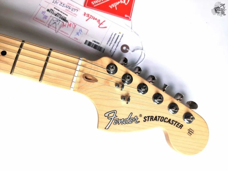 Новий Fender® Limited Edition American Performer Timber Strat® '2024 — фото 6