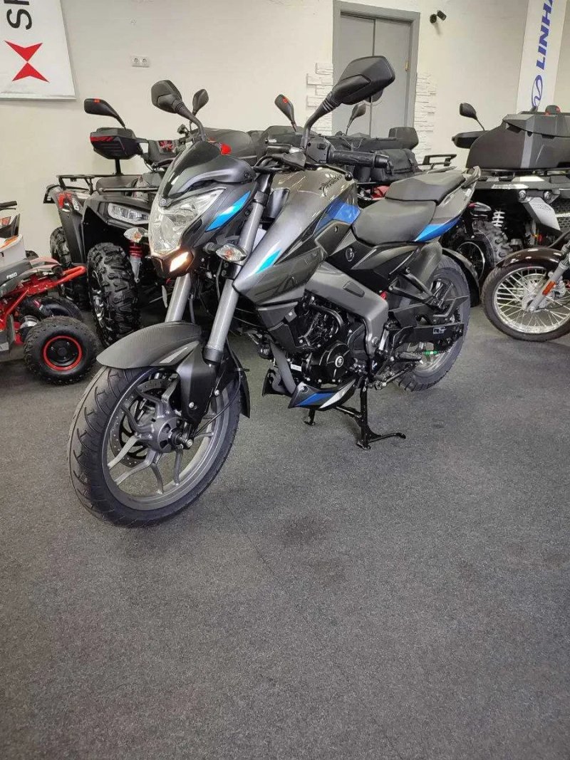 новий мотоцикл Bajaj Pulsar NS200 — фото 4
