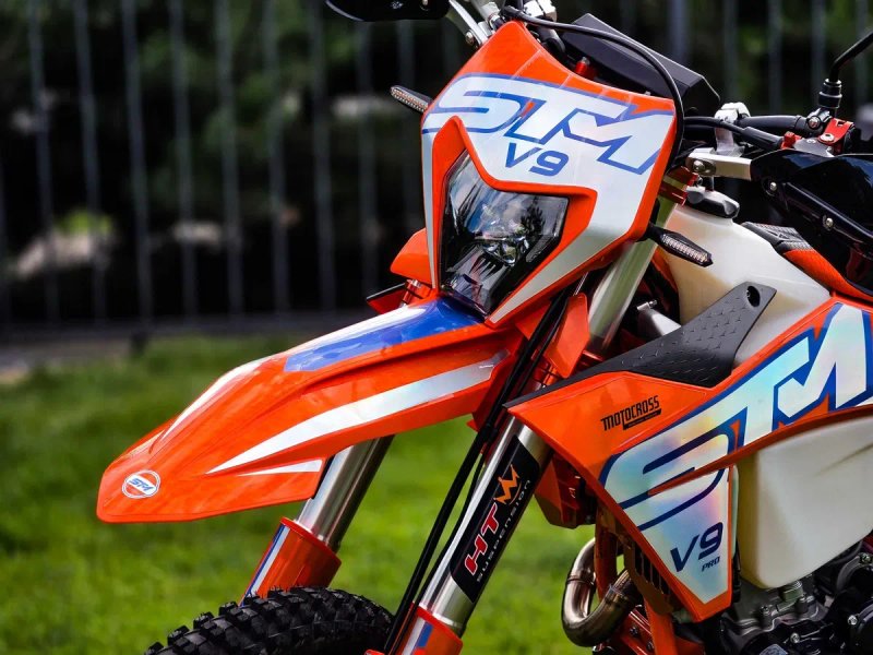 НОВИЙ мотоцикл STM (STN) V9 Enduro в наявності у мотосалоні АРТМОТО Хмельницький — фото 2