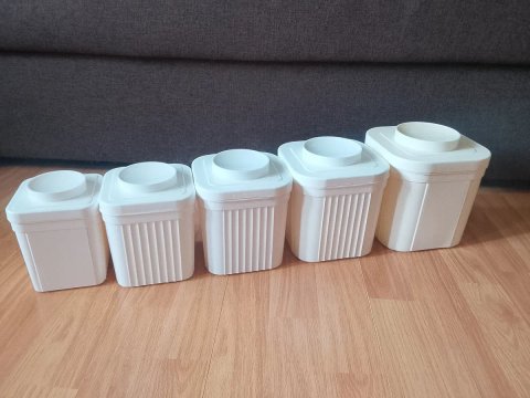 Новий набір контейнерів для сипучих продуктів, 5 шт. (Матріошка)