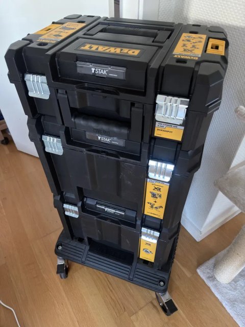 Новий оригінальний професійний набір акумуляторного інструменту DeWALT топової безщіткової серії XR 18V (модель набору DCK685P3T).