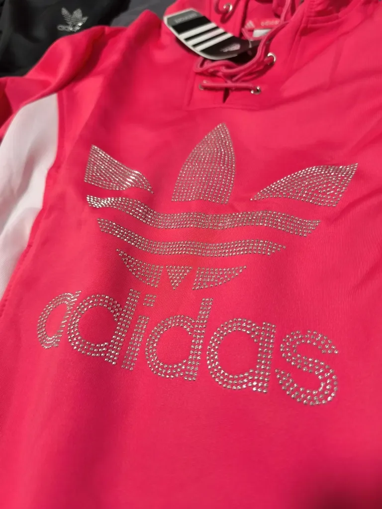 Новий спорт.костюм Adidas. 450 грн.Розмір С — фото 2