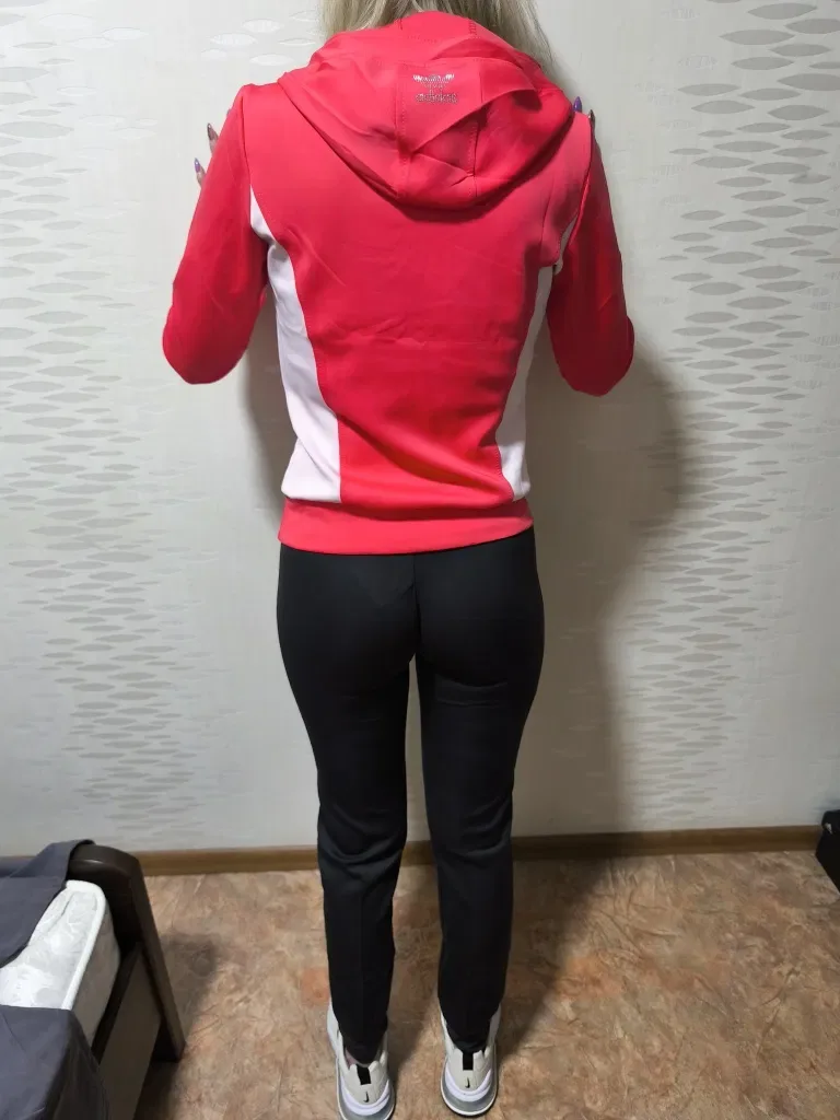 Новий спорт.костюм Adidas. 450 грн.Розмір С — фото 4