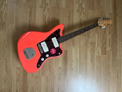 Новий Squier by Fender Classic Vibe '60s Jazzmaster Tahitian Coral