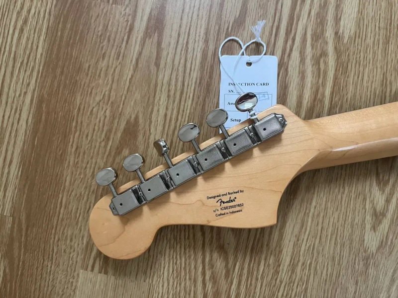 Новий Squier by Fender Classic Vibe '60s Jazzmaster Tahitian Coral — фото 6