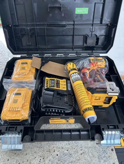 Новий запечатаний шуруповерт DeWALT DCD800P2T (2x5.0 Ah) Оригінал ЄВРОПА