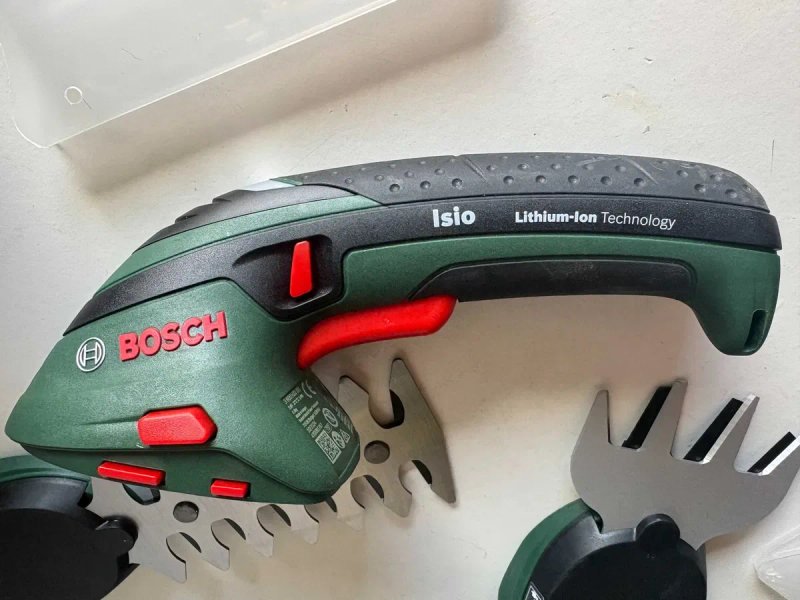 Ножиці кущоріз акумуляторні Bosch Isio lithium ion technology, з ножами 8 та 12 см. з Англії — фото 7
