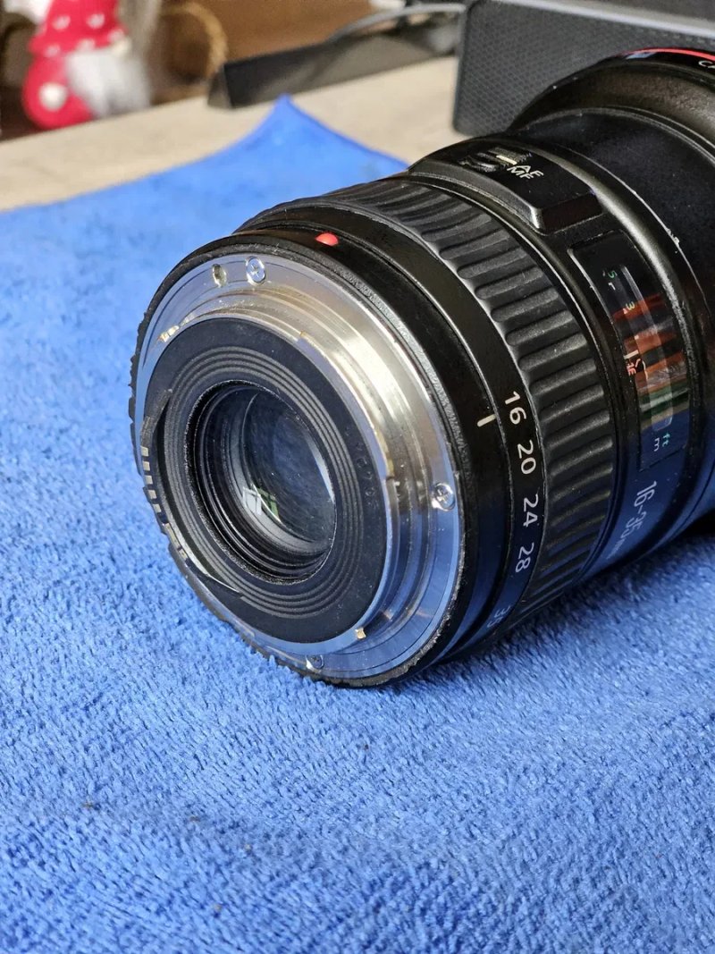 Объектив Canon EF 16-35mm f/2.8L II USM — фото 3