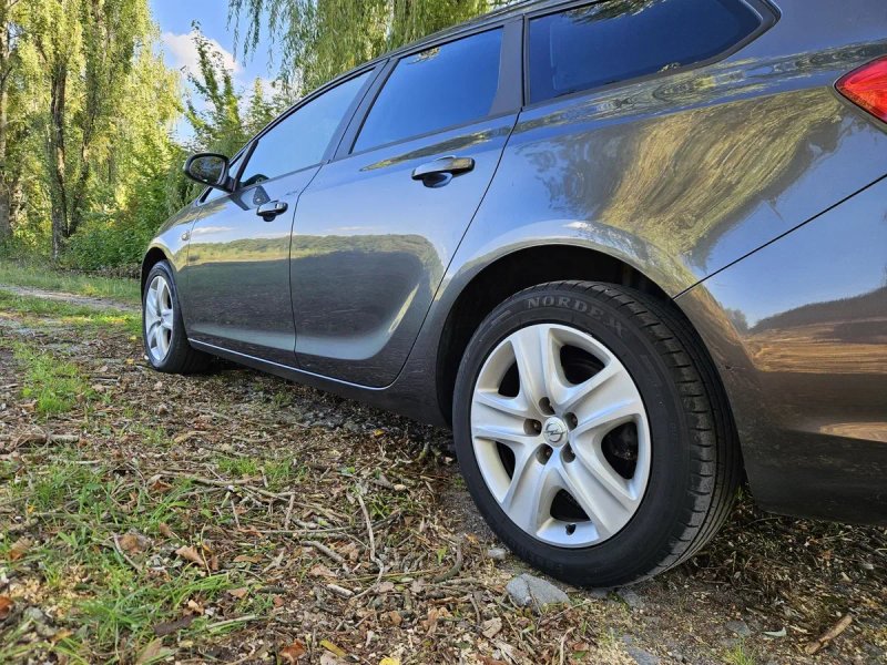 Opel Astra 2011 рік 2.0 дизель для військових — фото 5