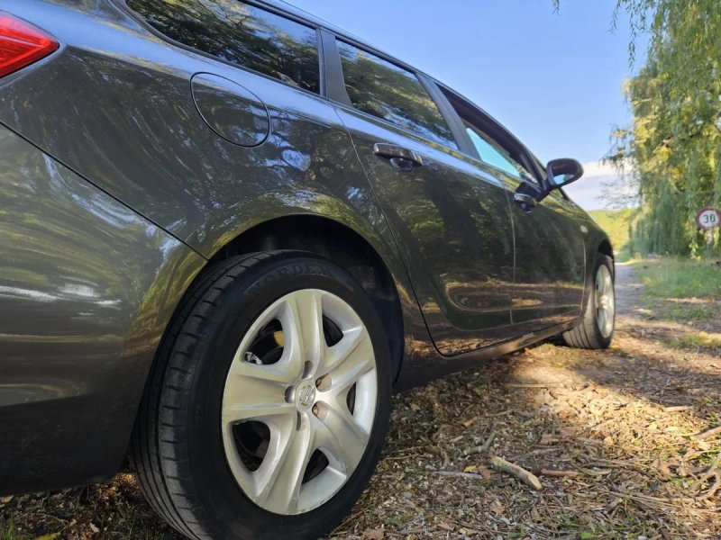 Opel Astra 2011 рік 2.0 дизель для військових — фото 6