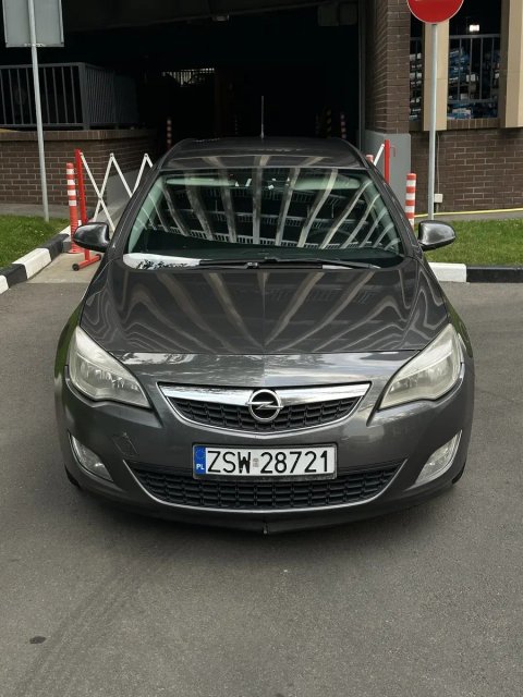 Opel Astra J 2011 1.7 CDTI