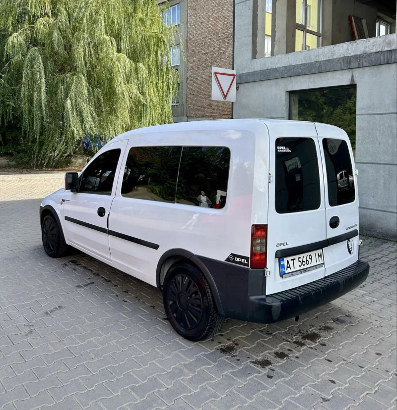 Opel Combo C 1.3 дизель 2006 рік — фото 4