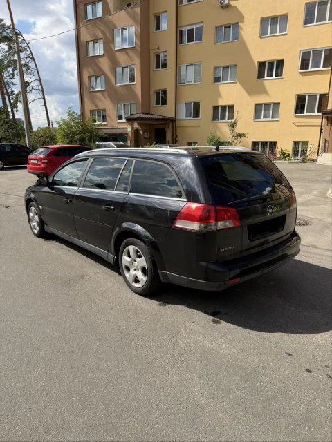 Opel Vectra 1.9 дизель механика 2005 год