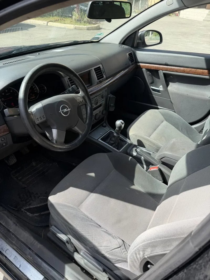 Opel Vectra 1.9 дизель механика 2005 год — фото 6