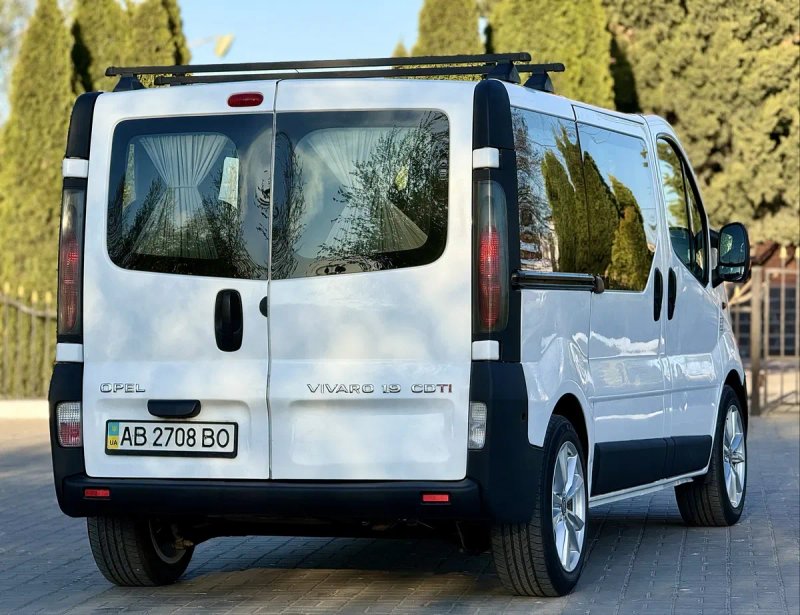 Opel Vivaro 1.9 Дизель  Пасажир 8+1  Власник Ексклюзивний Стан! 1 Власник З Салону Стан Нового Авто Пробіг 222 Тис.км! — фото 8