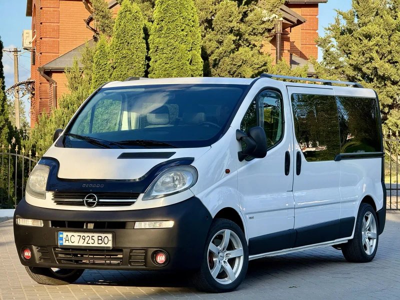 Opel Vivaro 1.9 Довга База З Кондиціонером Стан Як На фото Просто ІДЕАЛ!!! ПРОБІГ 257 Тис.Км Пасажир 8+ 1 — фото 2