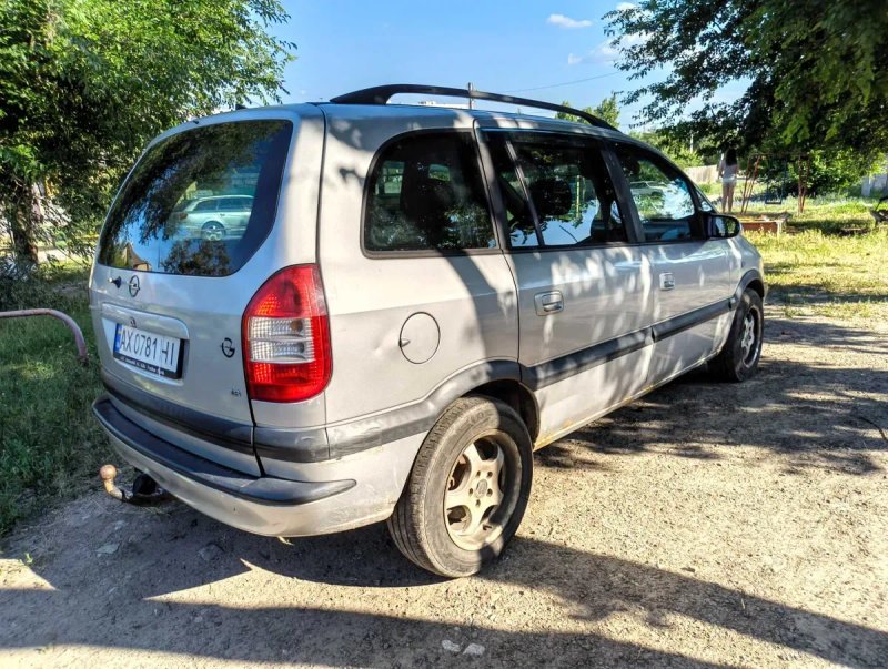 Opel Zafira 2003 — фото 2