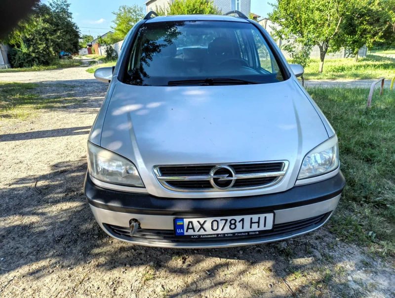 Opel Zafira 2003 — фото 4