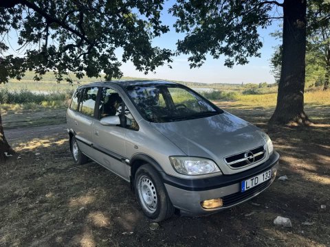 Opel Zafira A 1.8 без