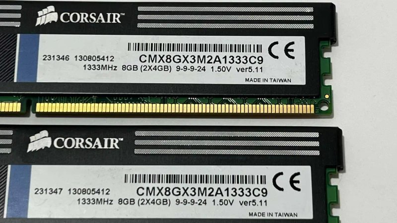Оперативна память 8Gb kit (2x4Gb) Corsair XMS3 DDR3 PC3 10600U 1333 ПК — фото 2