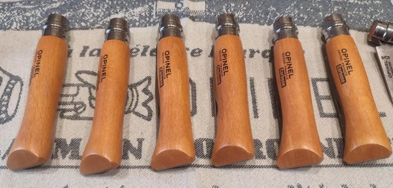 Opinel №8 Carbon vs stainless steel Ніж вуглецева сталь  чи нержавійка нож  углеродка нержавейка Опінель — фото 7