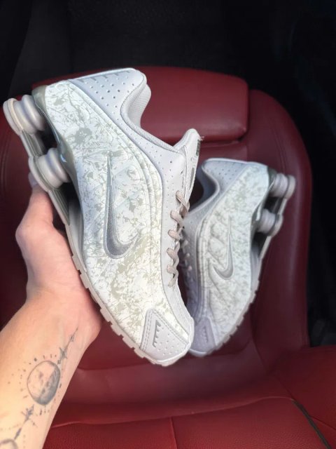 (ОПЛАТА ПІСЛЯ ОГЛЯДУ)Nike Shox R4 Flat Pewter Floral Beige Найк Шокс Р4 Флет Пеутер Флорал Бежеві