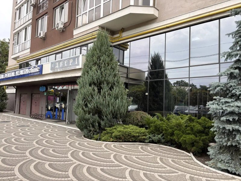 Оренда фасадного комерційного приміщення в центрі міста — фото 3
