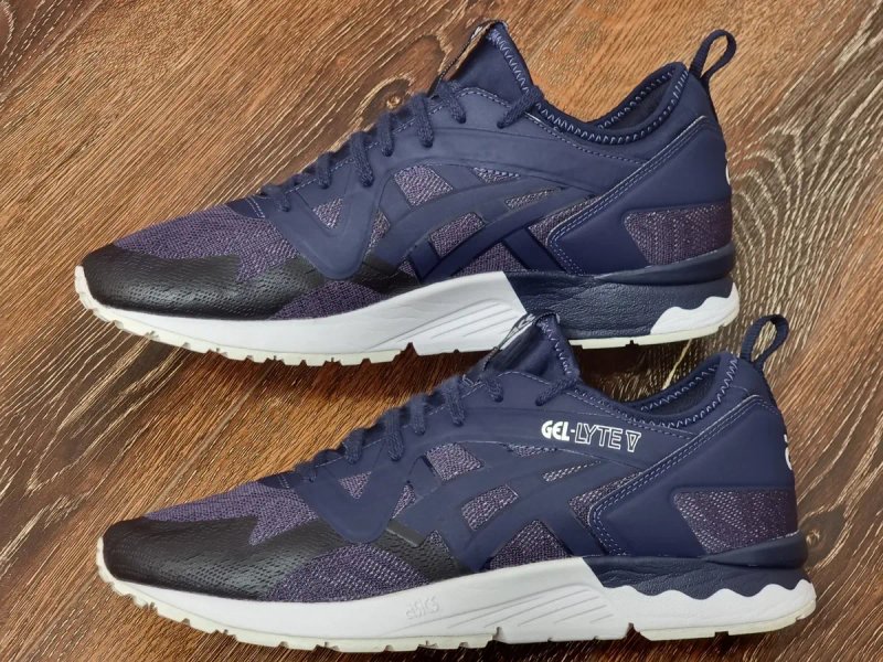 Оригінал 100% чоловічі кросівки ASICS Gel-Lyte V   EURO 44 — фото 2