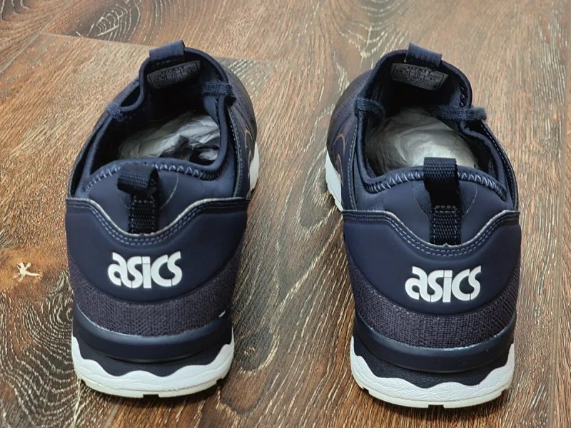 Оригінал 100% чоловічі кросівки ASICS Gel-Lyte V   EURO 44 — фото 5