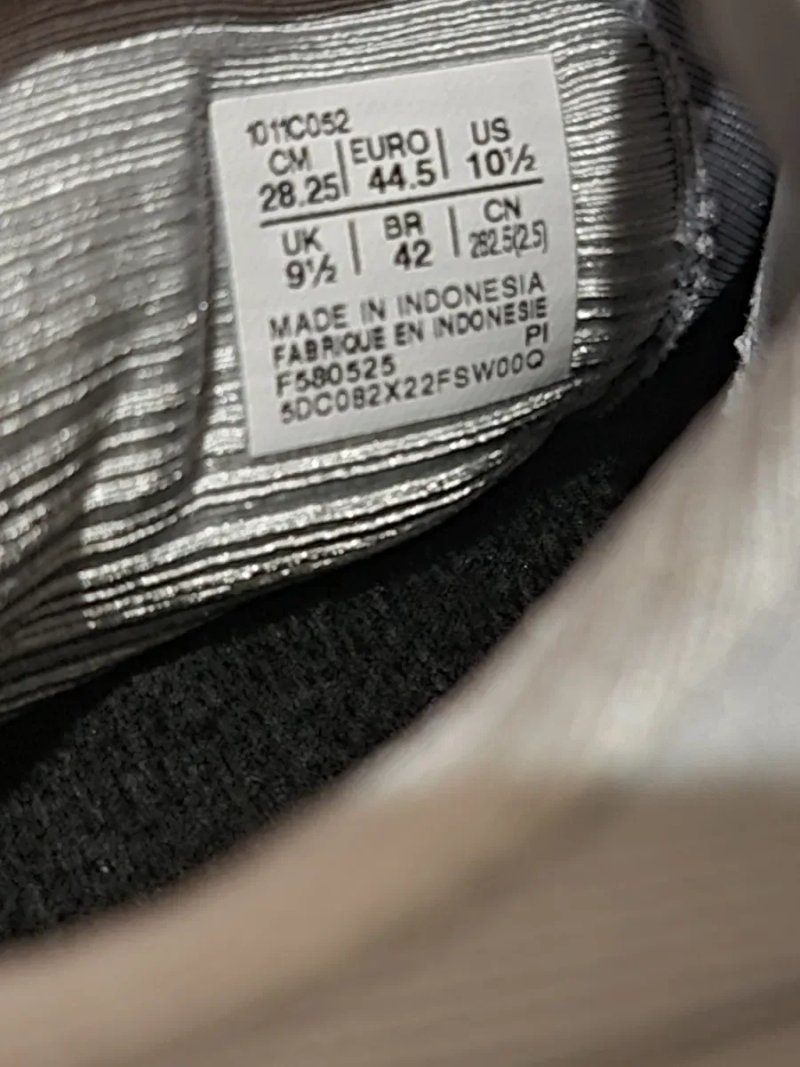 Оригінал 100% чоловічі кросівки asics Kayano 32 eur 44.5 — фото 7