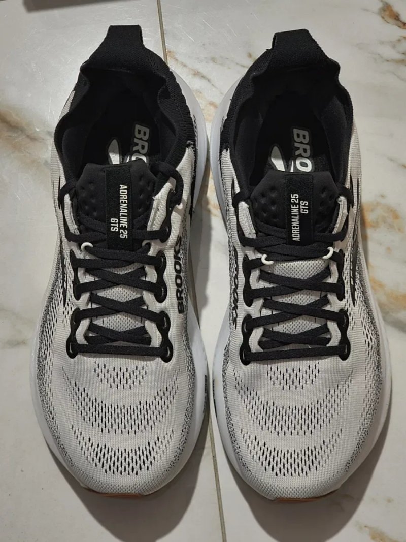 Оригінал 100% чоловічі кросівки Brooks adrenaline gts 25  EURO 43 — фото 4