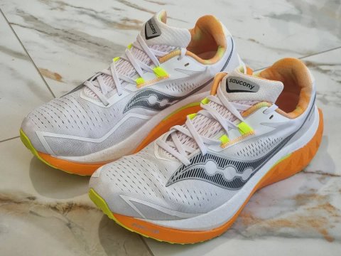 Оригінал 100% чоловічі кросівки Saucony Endorphin speed 4   EUR 46.5