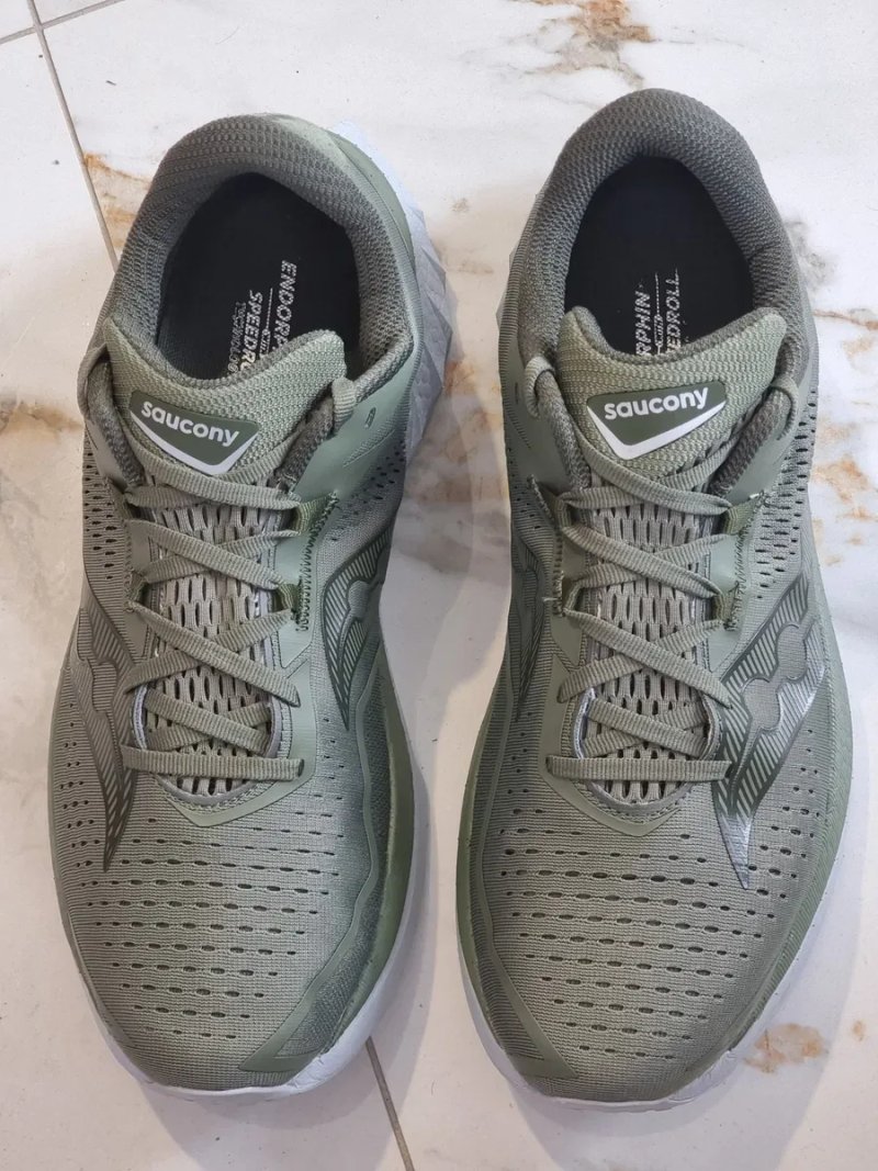 Оригінал 100% чоловічі кросівки Saucony Endorphin speed 4   EUR 47 — фото 4
