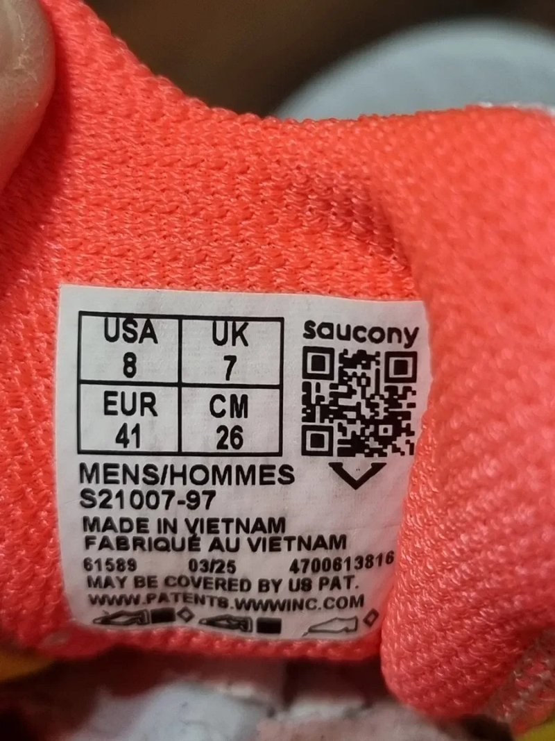 Оригінал 100% чоловічі кросівки Saucony Endorphin speed 5  EUR  41 — фото 7