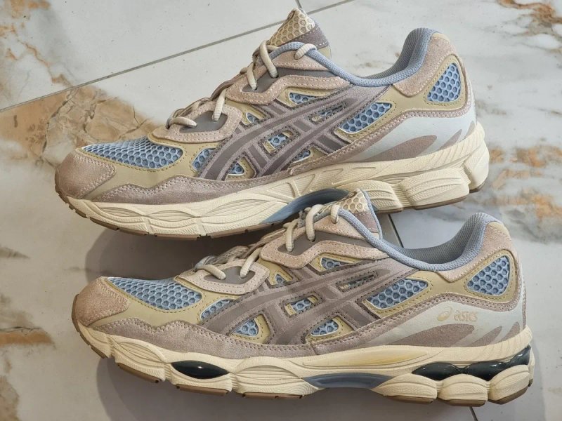 Оригінал 100% кросівки Asics Nyc   EURO 46.5 — фото 2