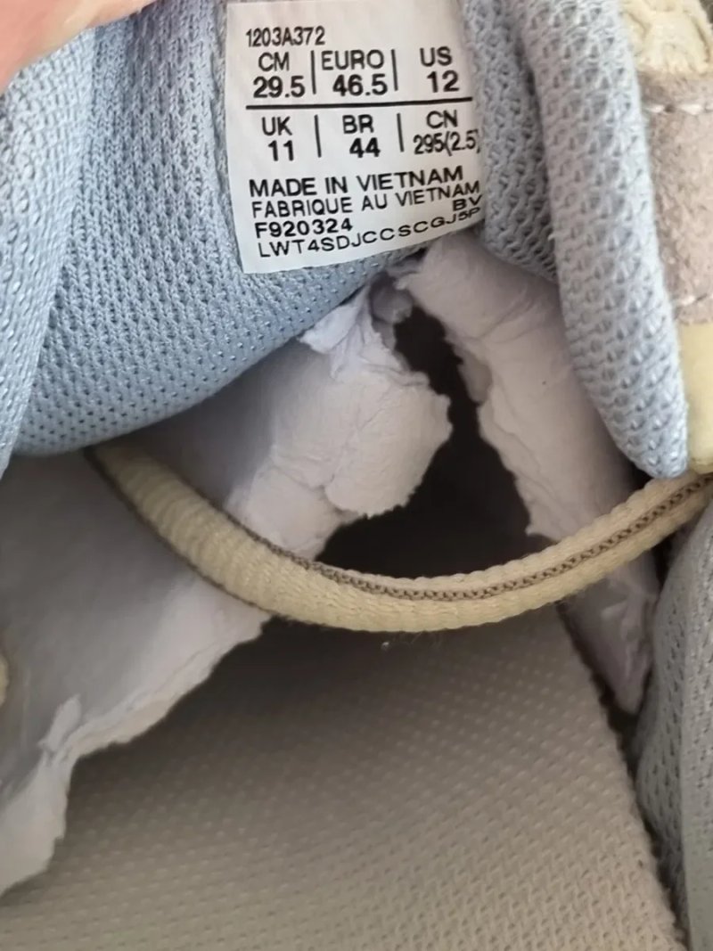 Оригінал 100% кросівки Asics Nyc   EURO 46.5 — фото 8