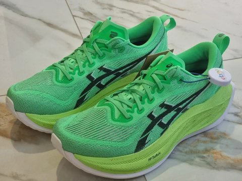 Оригінал 100% кросівки asics Superblast 2  eur 44