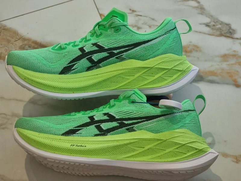 Оригінал 100% кросівки asics Superblast 2  eur 44 — фото 2
