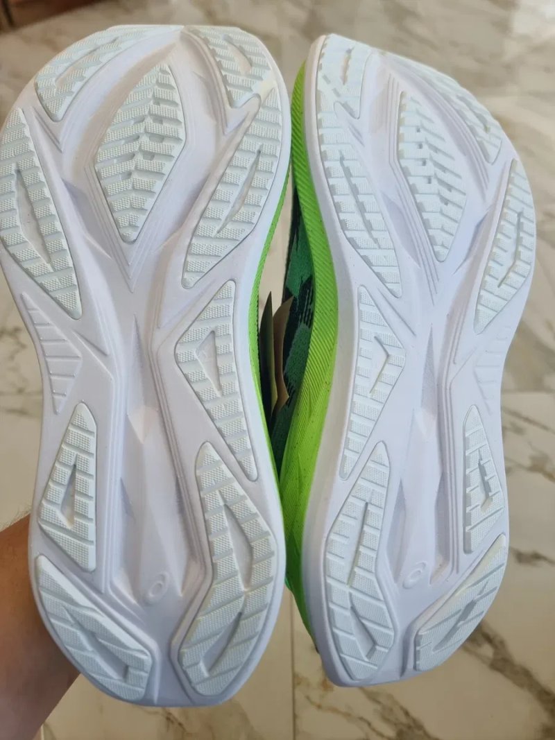 Оригінал 100% кросівки asics Superblast 2  eur 44 — фото 6