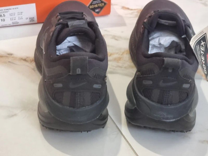 Оригінал 100% кросівки nike vomero 18 gore-tex  euro 42 / 42.5 — фото 5