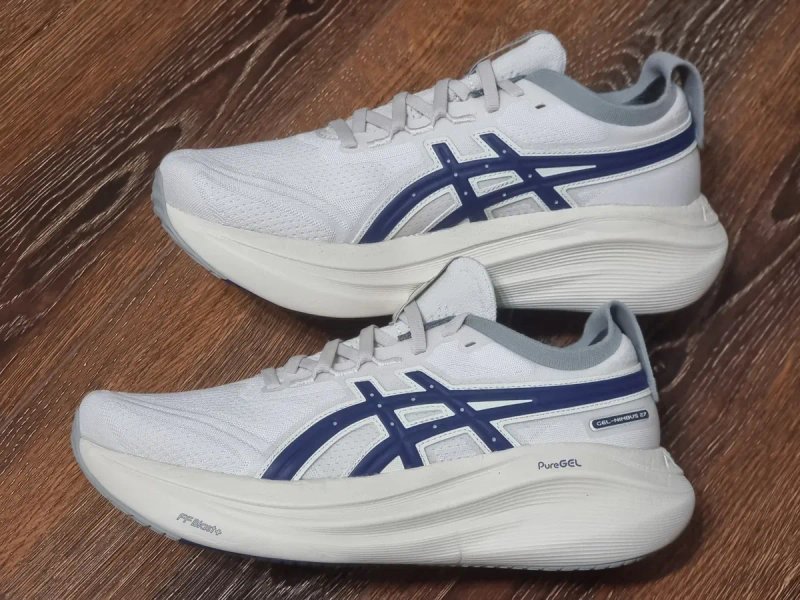 Оригінал 100% професійні жіночі кросівки asics nimbus 27 eur 40.5 — фото 2