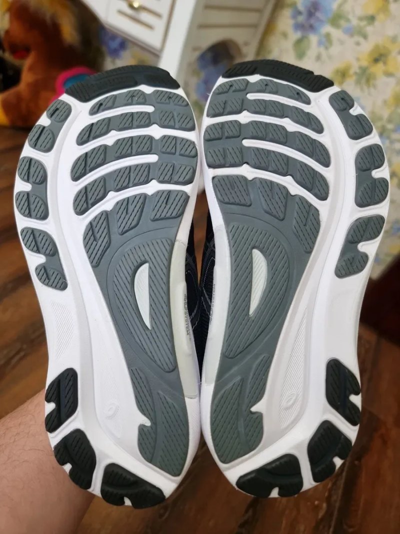 Оригінал 100%  жіночі кросівки asics gel kayano 31  euro 37.5 — фото 6