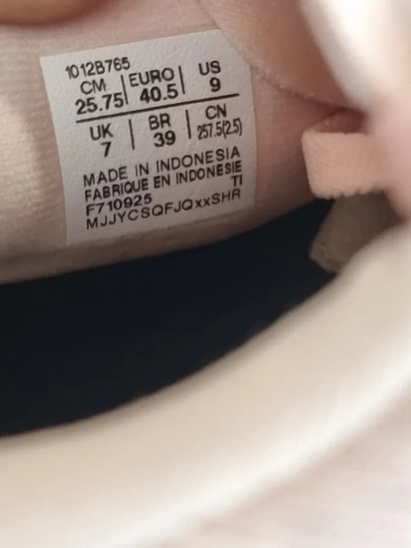 Оригінал 100% жіночі кросівки asics novablast 5  eur 40.5 — фото 6