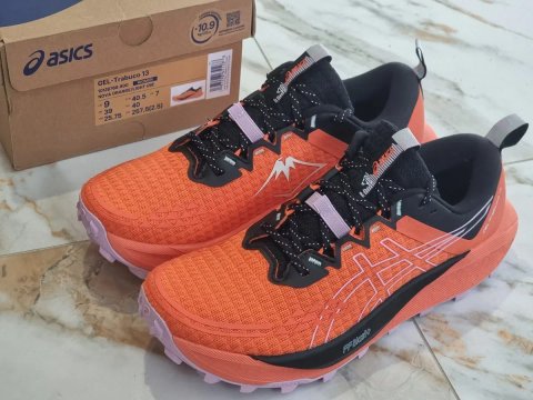 Оригінал 100% жіночі кросівки asics trabuco 13 eur 40.5